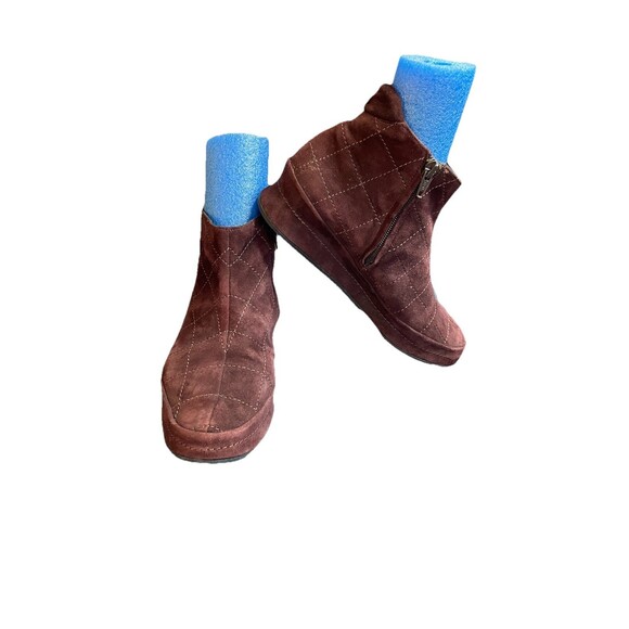 Stephane Kelian Paris Burgundy Suede Quilted Wedge Bootie Womens Size 7 - Picture 1 of 16